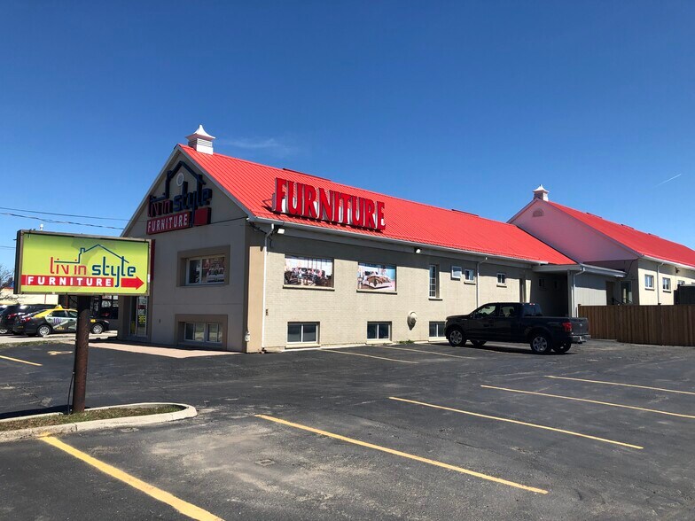 752 Wharncliffe Rd S, London, ON à louer - Photo du bâtiment - Image 2 de 7