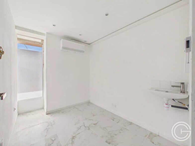 2 Rue Justin Montolivo, Nice for sale - Building Photo - Image 2 of 8