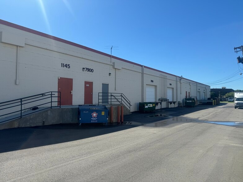 7900-7940 12th Ave S, Bloomington, MN for lease - Building Photo - Image 2 of 5