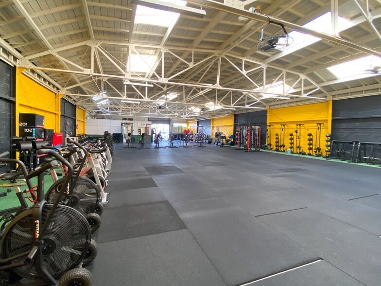 2515 Seminary Ave, Oakland, CA for sale - Building Photo - Image 1 of 26