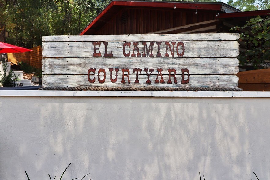 5441 FM 1102, New Braunfels, TX à louer - Photo du bâtiment - Image 3 de 7