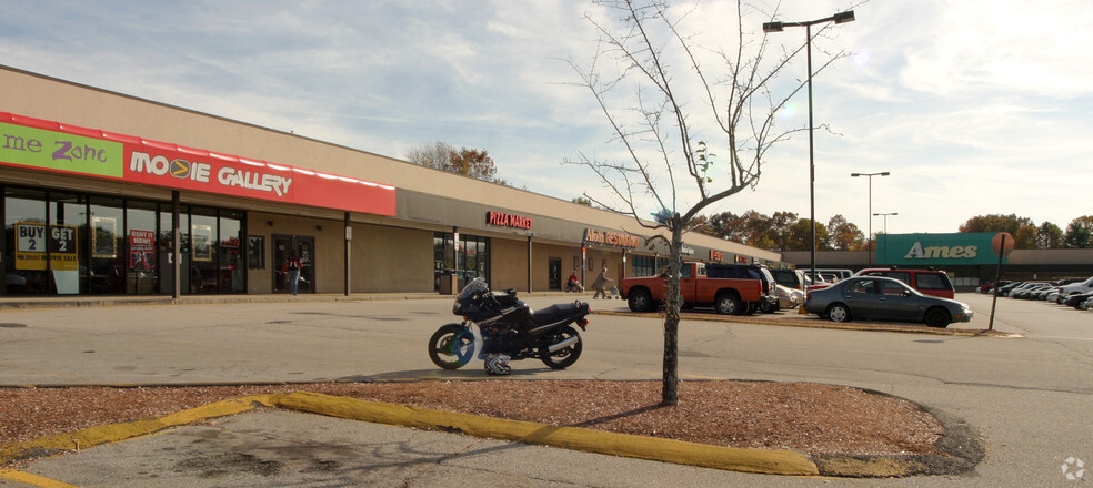 855-903 Hanover St, Manchester, NH for lease - Building Photo - Image 3 of 9