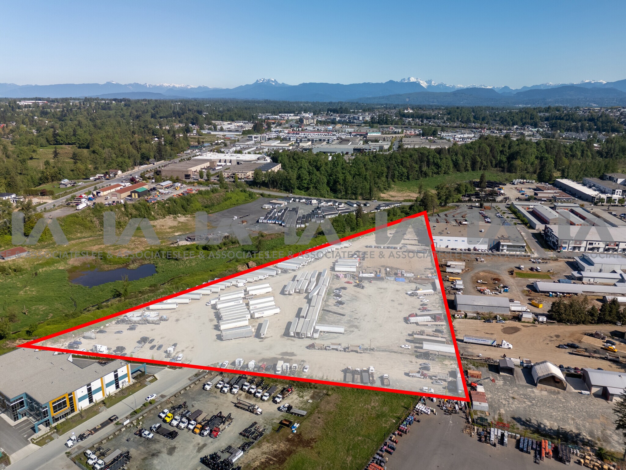 2200 Iron Mills Crt, Abbotsford, BC à vendre Photo du bâtiment- Image 1 de 1