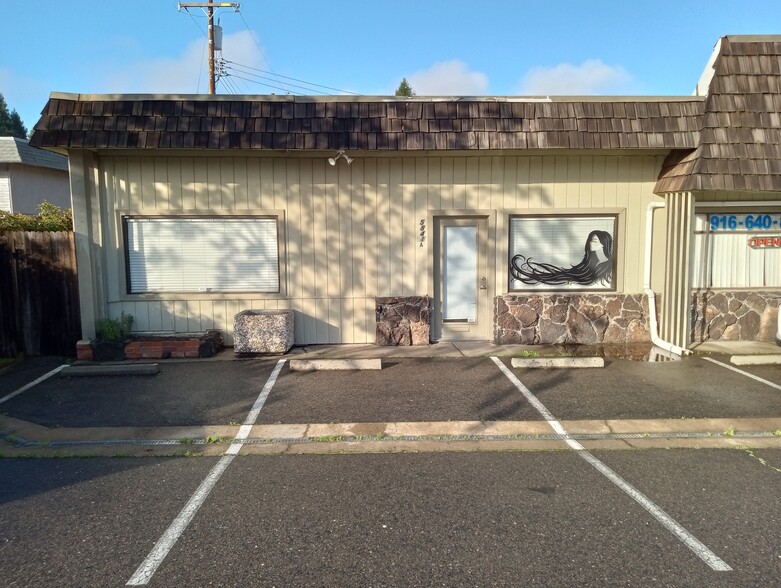 5841 Fair Oaks Blvd, Carmichael, CA for lease - Building Photo - Image 2 of 5