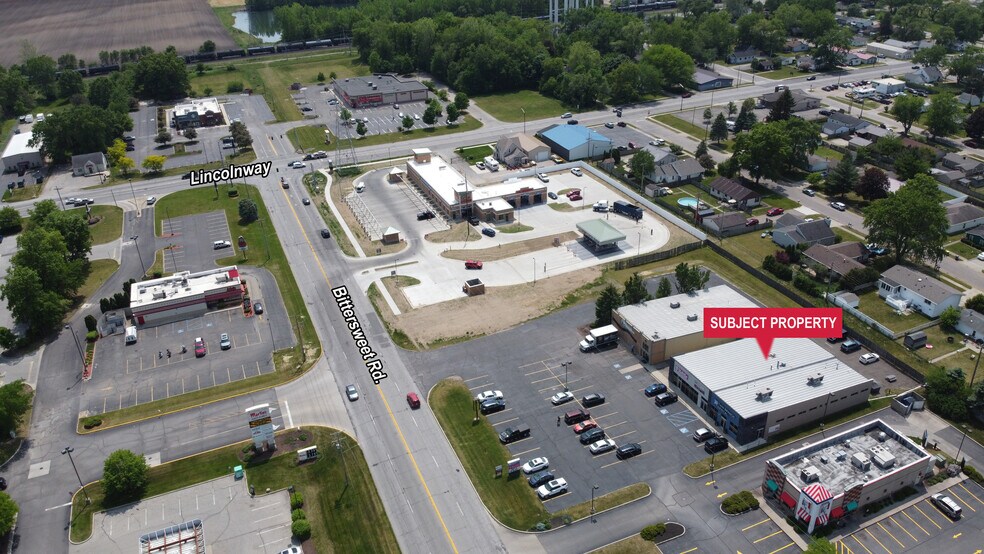 309 N Bittersweet Rd, Mishawaka, IN à louer - Photo du bâtiment - Image 1 de 6