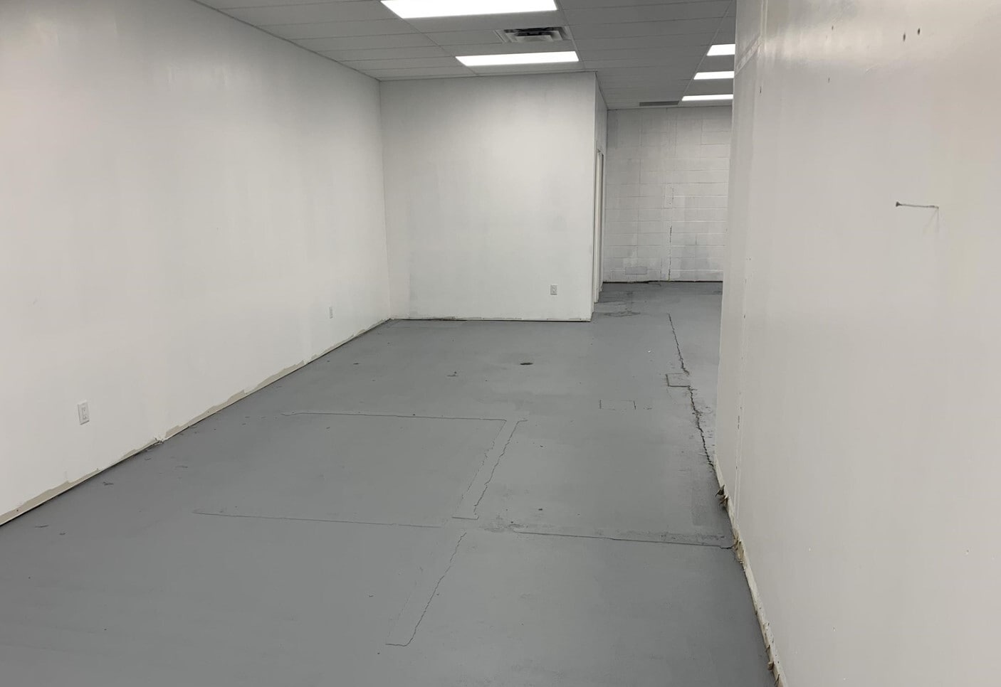 5010-5020 49 St, Leduc, AB for lease Interior Photo- Image 1 of 4