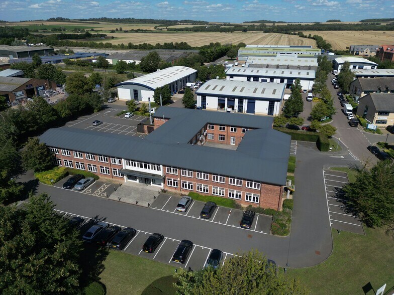 Babraham Rd, Cambridge à louer - Photo du bâtiment - Image 1 de 3