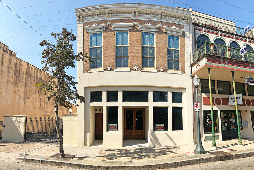 210 Dauphin St, Mobile, AL for sale - Building Photo - Image 1 of 1