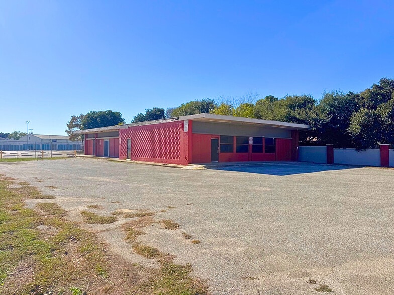 2507 S General McMullen Dr, San Antonio, TX for sale - Building Photo - Image 2 of 5
