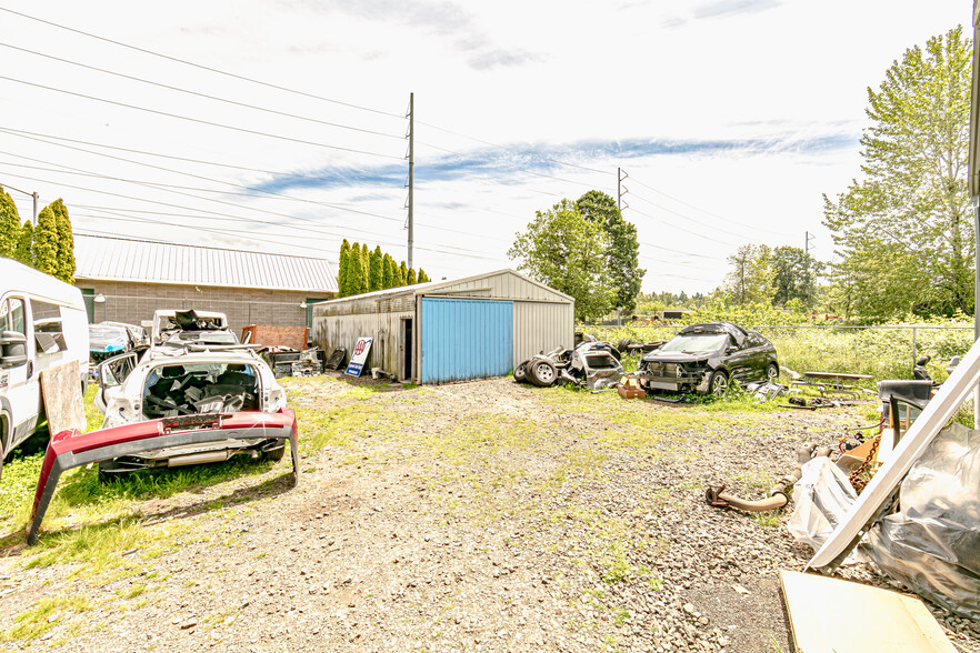 Magic City Garage, Gresham, OR à vendre - Photo du bâtiment - Image 2 de 23