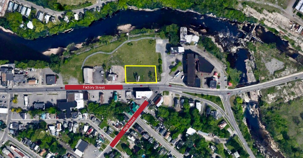 559 Factory St, Watertown, NY à vendre - Photo du bâtiment - Image 1 de 1