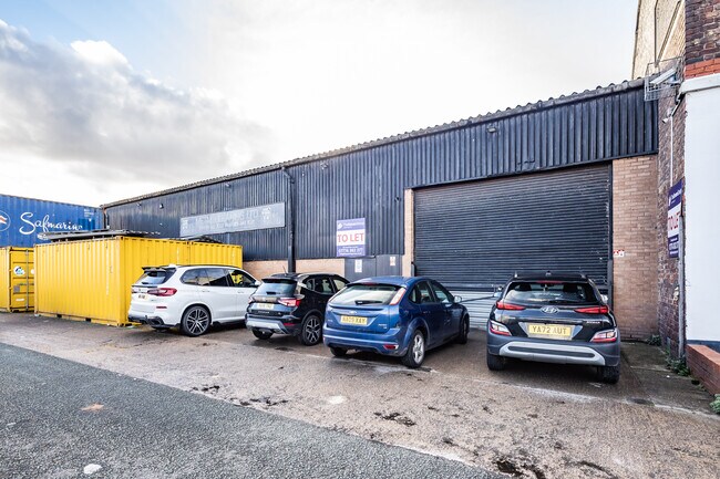 Plus de détails pour 2-10 St Johns Rd, Bootle - Industriel à louer