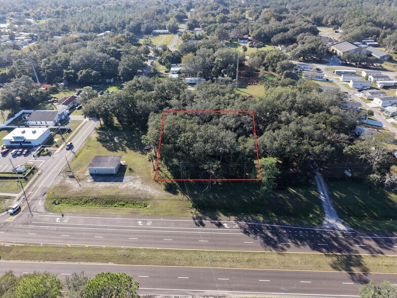 15192 Colonial Drive, Orlando, FL à vendre - Photo du bâtiment - Image 2 de 7