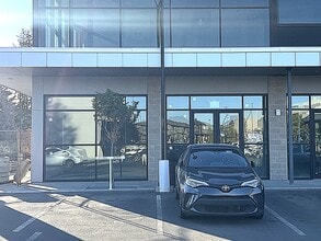 5320 Admiral Girouard St NW, Edmonton, AB à louer Photo intérieure- Image 1 de 26