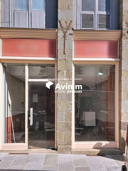 Commerce de détail dans Rennes à louer - Photo du bâtiment - Image 2 de 7