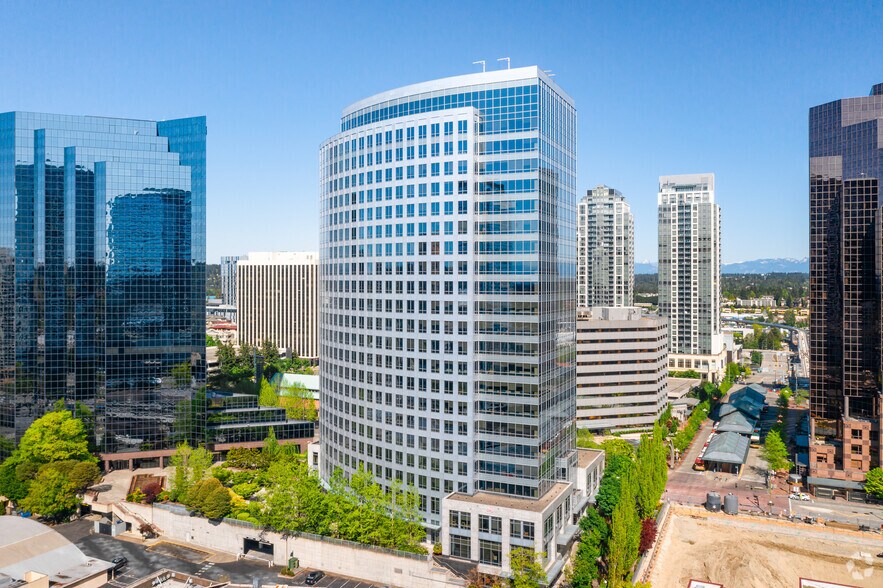 601 108th Ave NE, Bellevue, WA à louer - Photo du bâtiment - Image 2 de 6