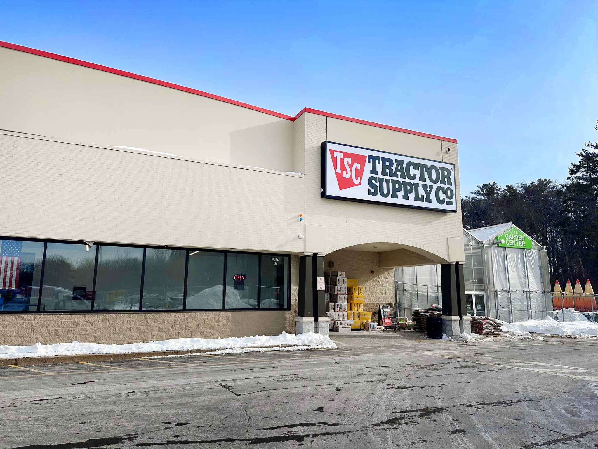 270 Lafayette Rd, Seabrook, NH for lease Primary Photo- Image 1 of 12