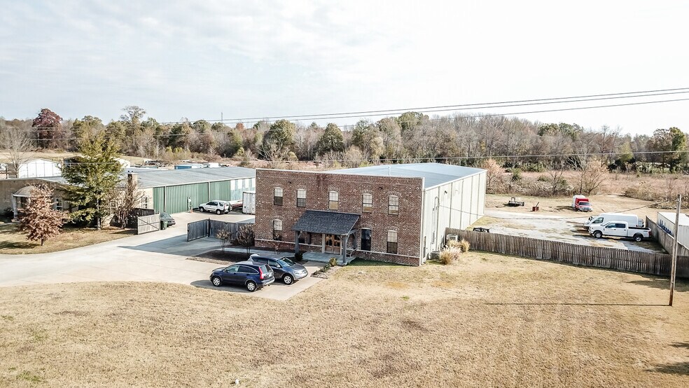 222 Quality Dr, Byhalia, MS à vendre - Photo du bâtiment - Image 3 de 25