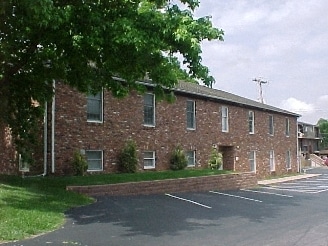 5809 Reeds Rd, Mission, KS for sale - Building Photo - Image 2 of 10