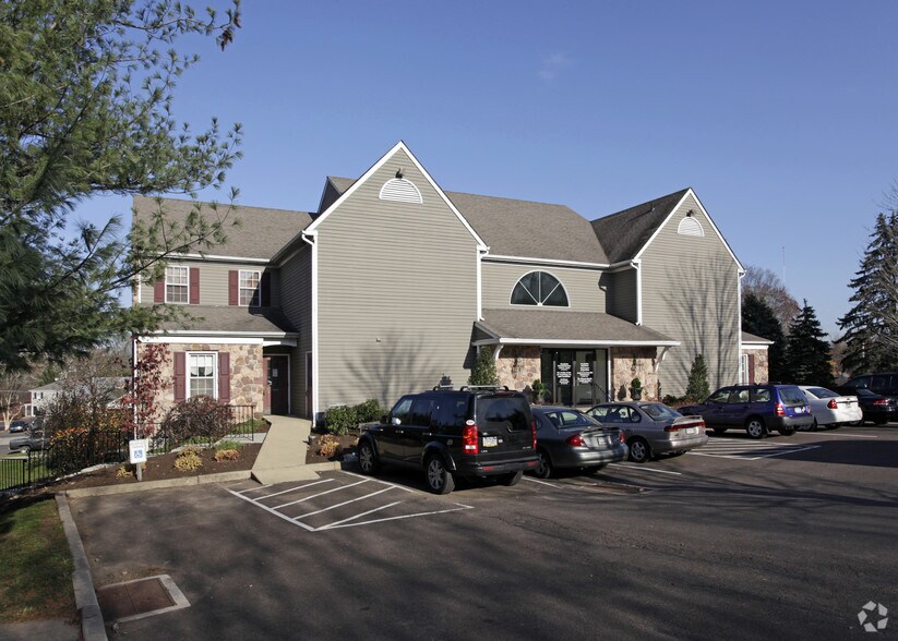 1098 Washington Crossing Rd, Washington Crossing, PA à louer - Photo principale - Image 1 de 14