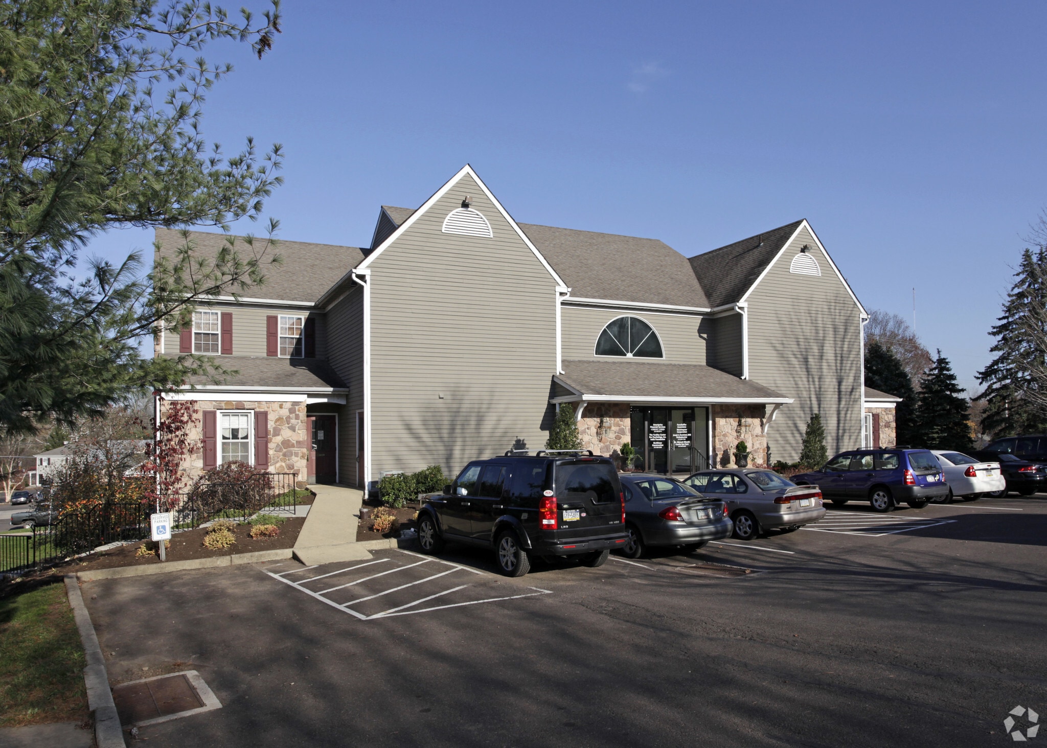1098 Washington Crossing Rd, Washington Crossing, PA for lease Primary Photo- Image 1 of 15