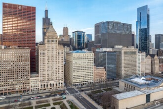 224 S Michigan Ave, Chicago, IL - Aerial  map view