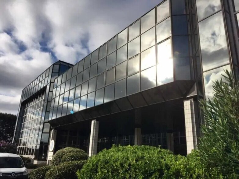 150 Rue Nicolas-Louis Vauquelin, Toulouse à vendre - Photo du bâtiment - Image 2 de 13