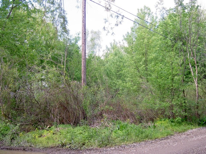 3930 Perkins, Waterford, MI for sale - Building Photo - Image 3 of 6