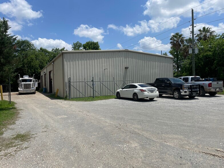 8226 Warren Rd, Houston, TX à vendre - Photo du bâtiment - Image 3 de 4
