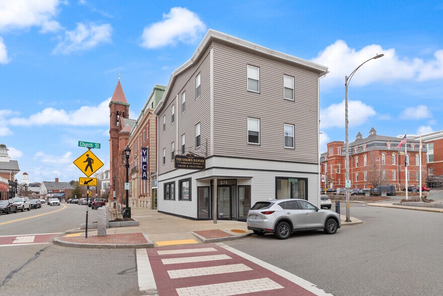 231 Cabot St, Beverly, MA à louer - Photo du bâtiment - Image 3 de 10