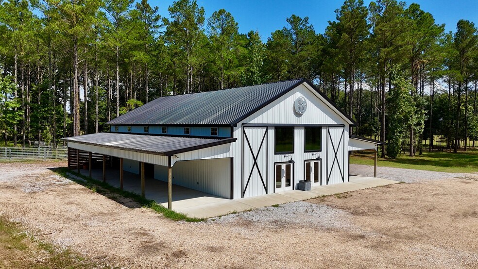 211 Acres - County Road 107, Oxford, MS à vendre - Photo du bâtiment - Image 2 de 15