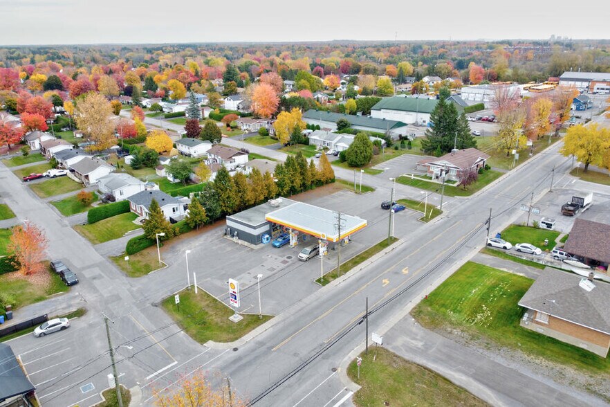 600 Rue De La Visitation, Saint-charles-borromee, QC for sale - Building Photo - Image 2 of 5