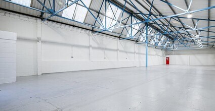 166 Feltham Rd, Ashford à louer Photo intérieure- Image 1 de 1