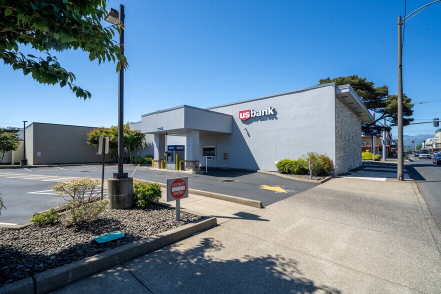 408 Main Ave, Tillamook, OR à vendre - Photo du bâtiment - Image 3 de 6