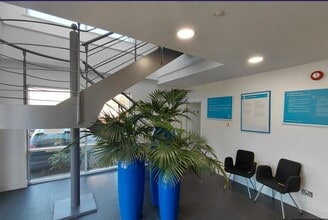 Forsyth Rd, Woking for lease Interior Photo- Image 2 of 13