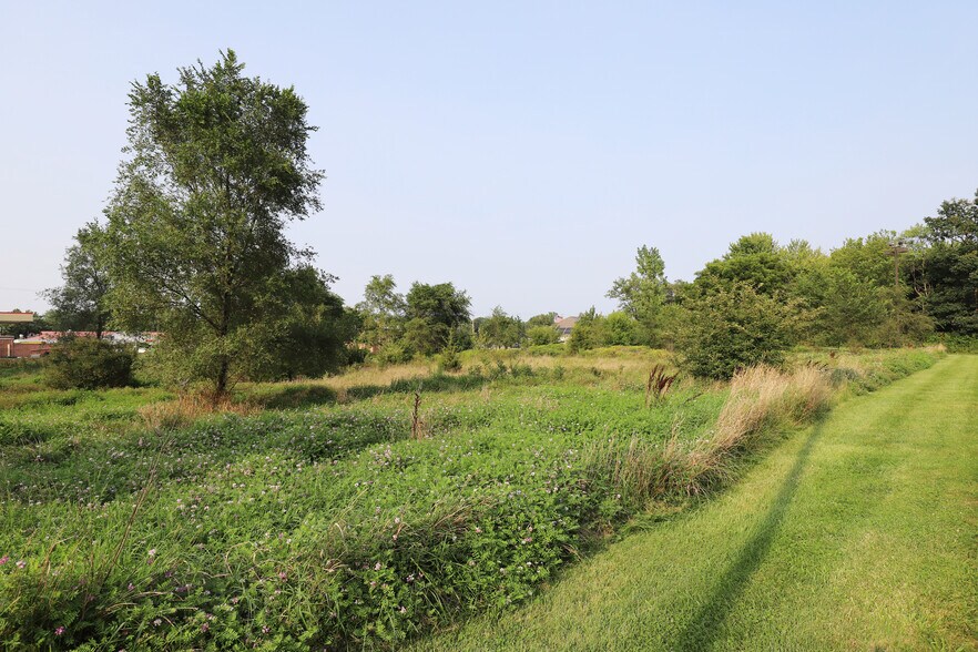 3452 Elms Rd, Flushing, MI for sale - Building Photo - Image 2 of 9