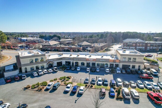 Plus de détails pour 19905 W Catawba Ave, Cornelius, NC - Bureau/Commerce de détail à louer