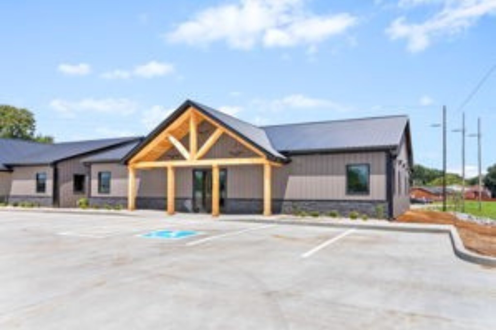 159 Darlene Dr, Clarksville, TN for lease Building Photo- Image 1 of 21