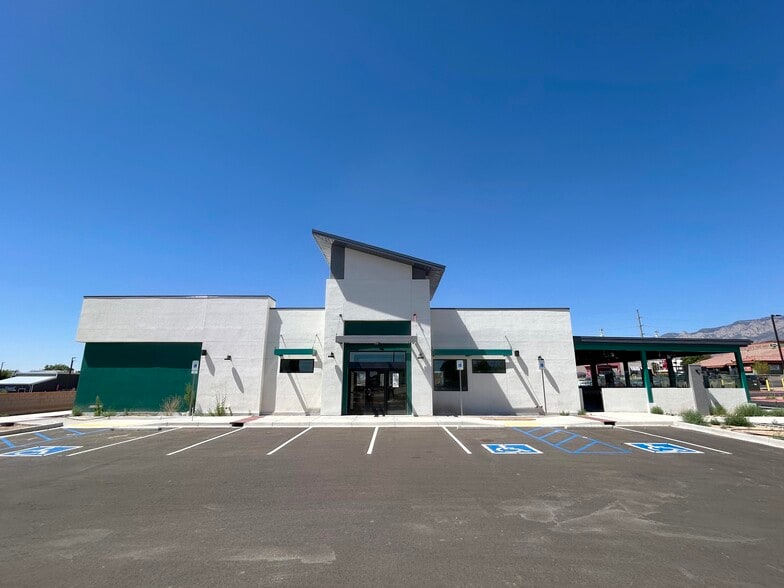 4321 Wyoming Blvd NE, Albuquerque, NM for sale - Building Photo - Image 2 of 7