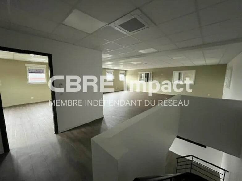 3 Rue Du Loup, Cernay-lès-Reims for lease - Interior Photo - Image 3 of 12