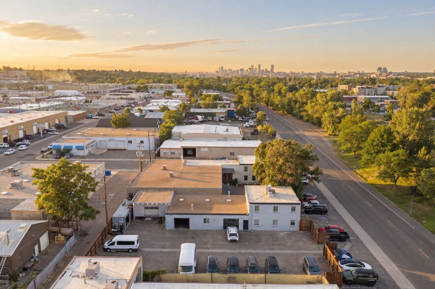 2311 S Platte River Dr, Denver, CO for lease - Building Photo - Image 3 of 14