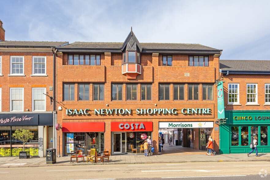 St Peters Hl, Grantham à louer - Photo principale - Image 1 de 8