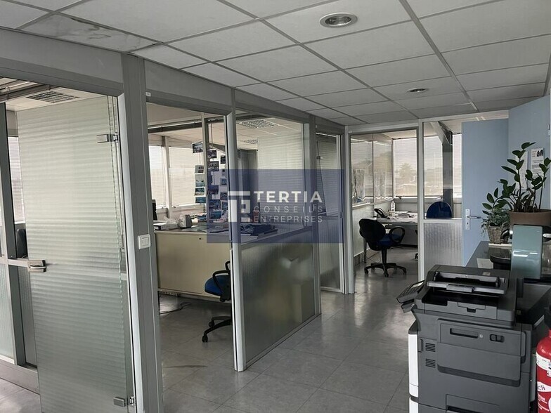 Office in Montpellier for lease - Interior Photo - Image 1 of 8