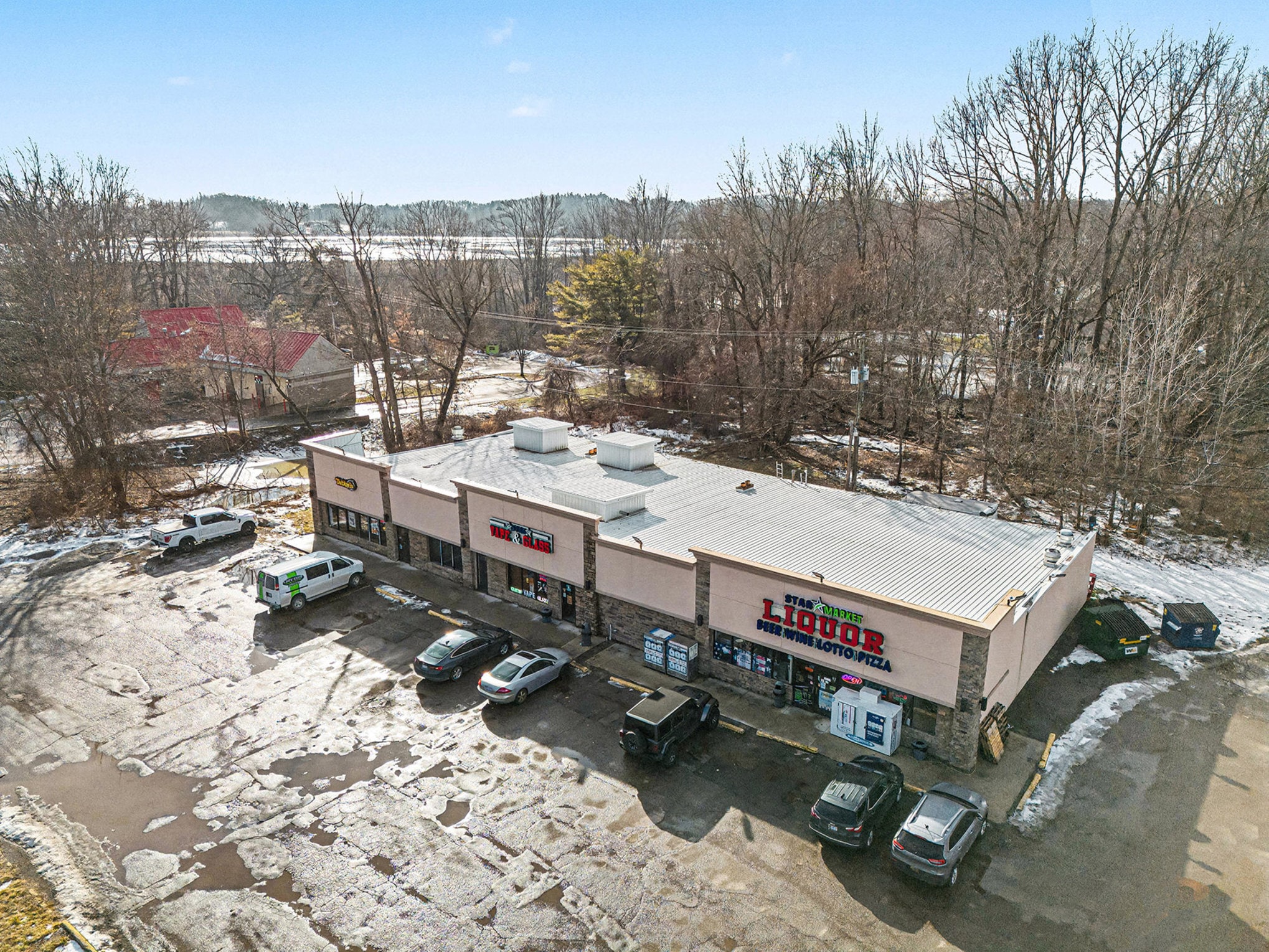 3898 Joslyn Rd, Lake Orion, MI for lease Primary Photo- Image 1 of 14