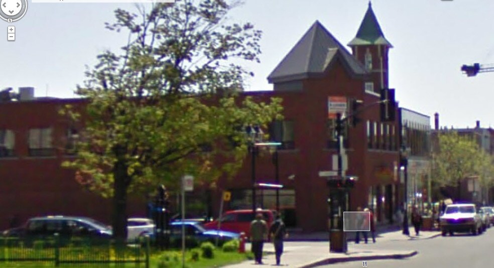 216 Rue Parent, St-Jérôme, QC for sale - Primary Photo - Image 1 of 1