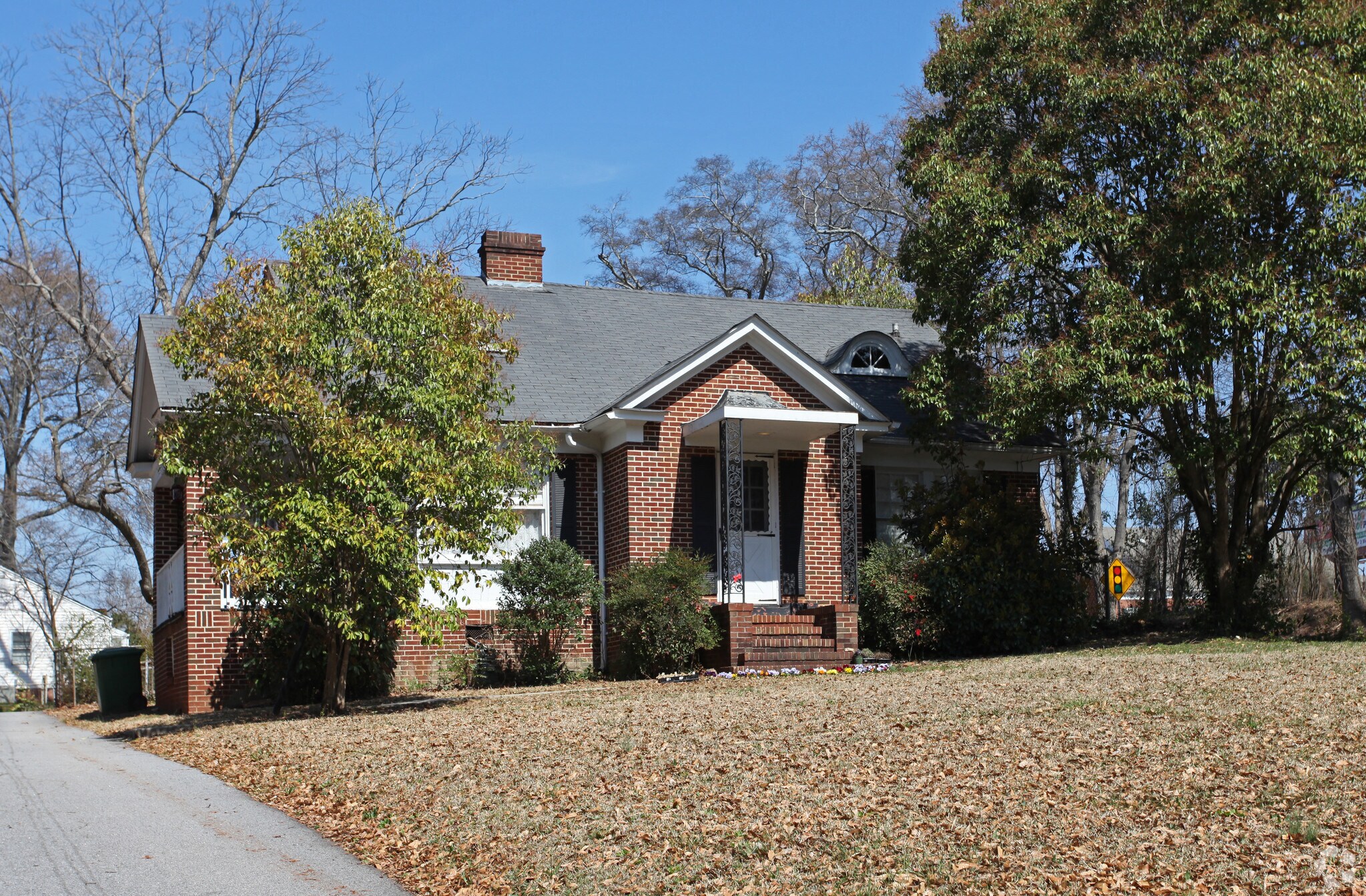 1401 W Poplar St, Griffin, GA for sale Primary Photo- Image 1 of 3