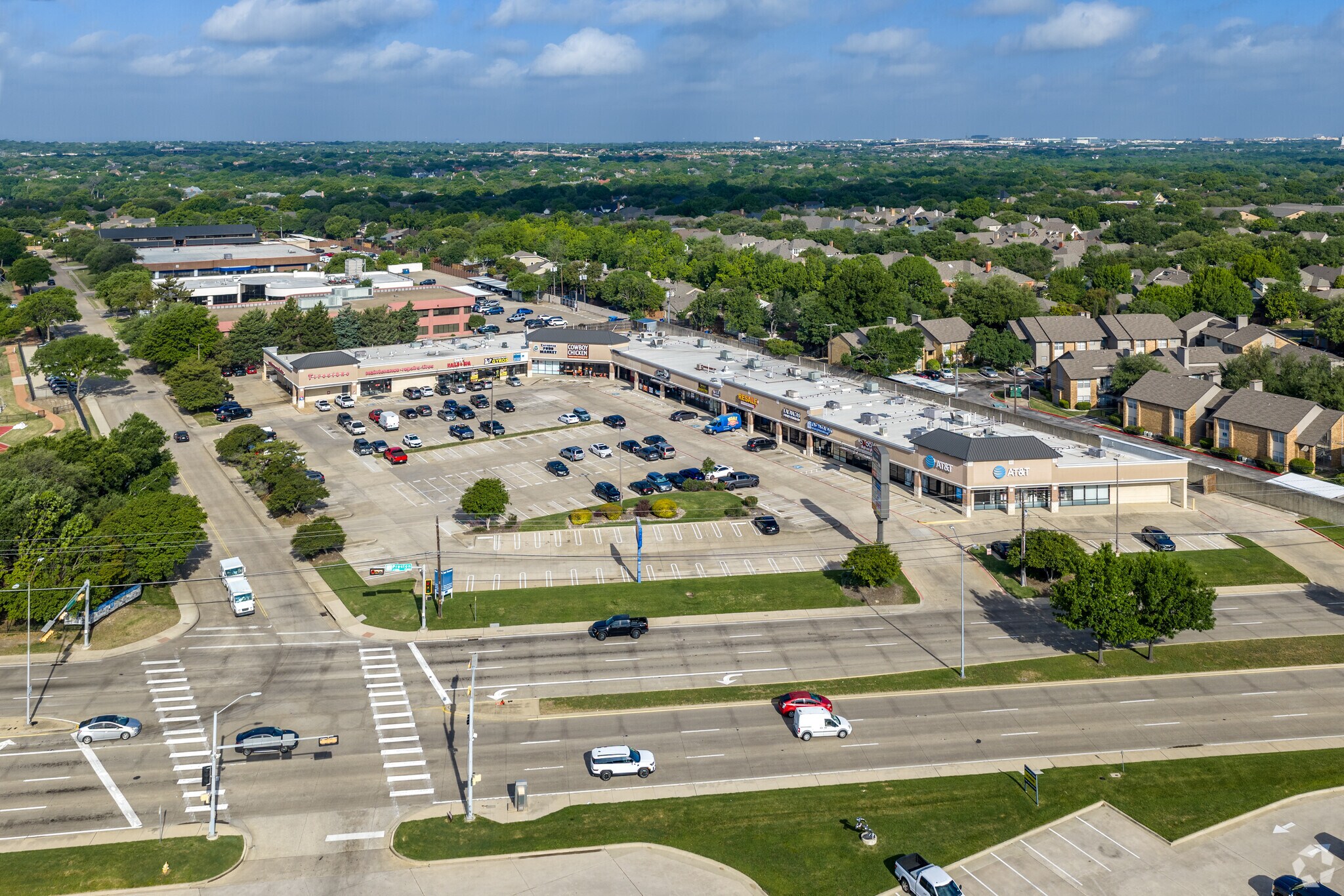 17401-17489 Preston Rd, Dallas, TX à louer Photo du bâtiment- Image 1 de 9