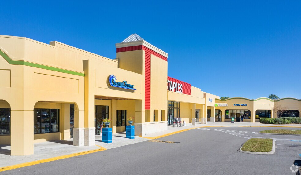 1411-1525 Sadler Rd, Fernandina Beach, FL à louer - Photo du bâtiment - Image 2 de 15