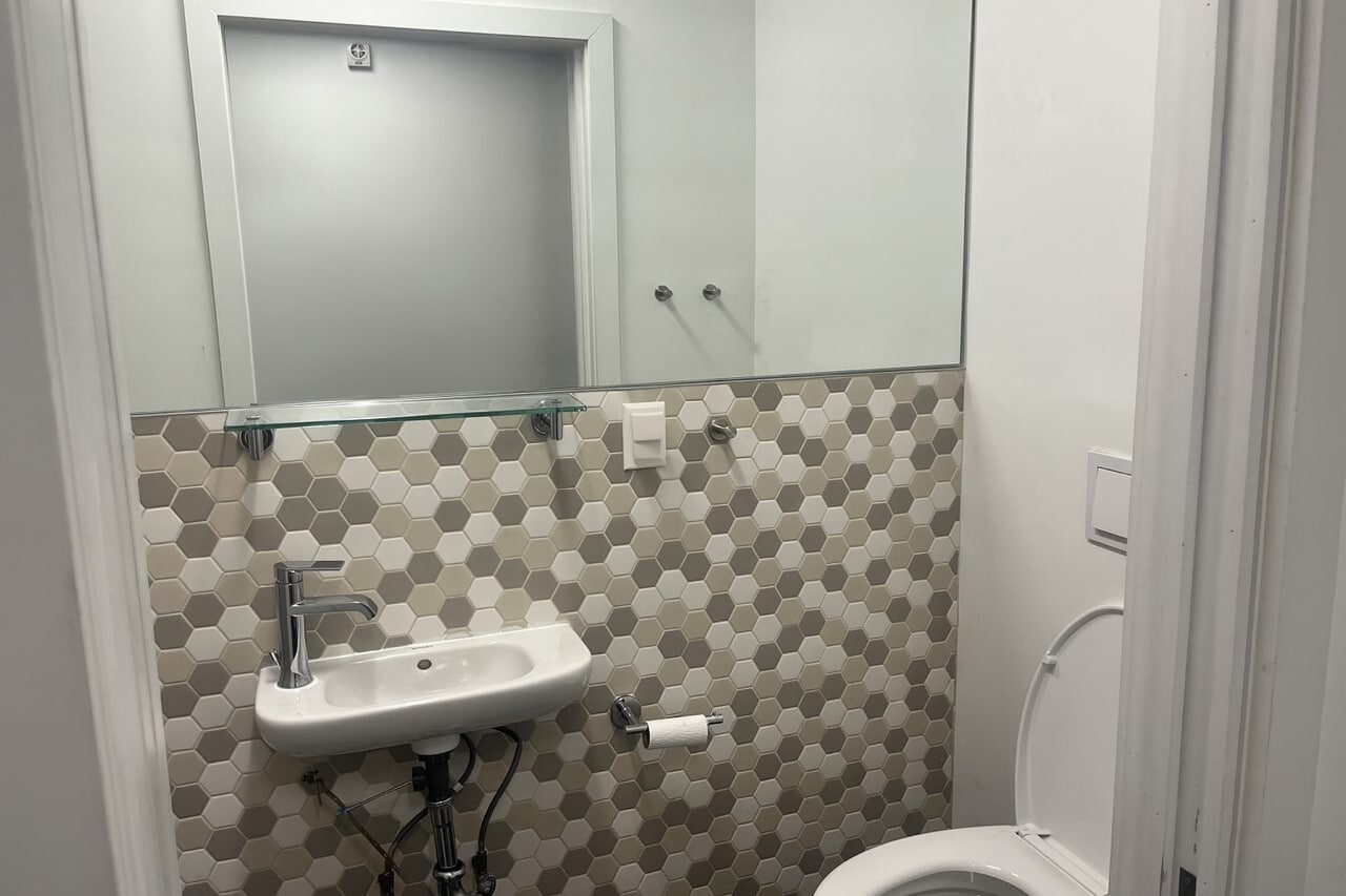 20 E 46th St, New York, NY for lease Interior Photo- Image 1 of 4