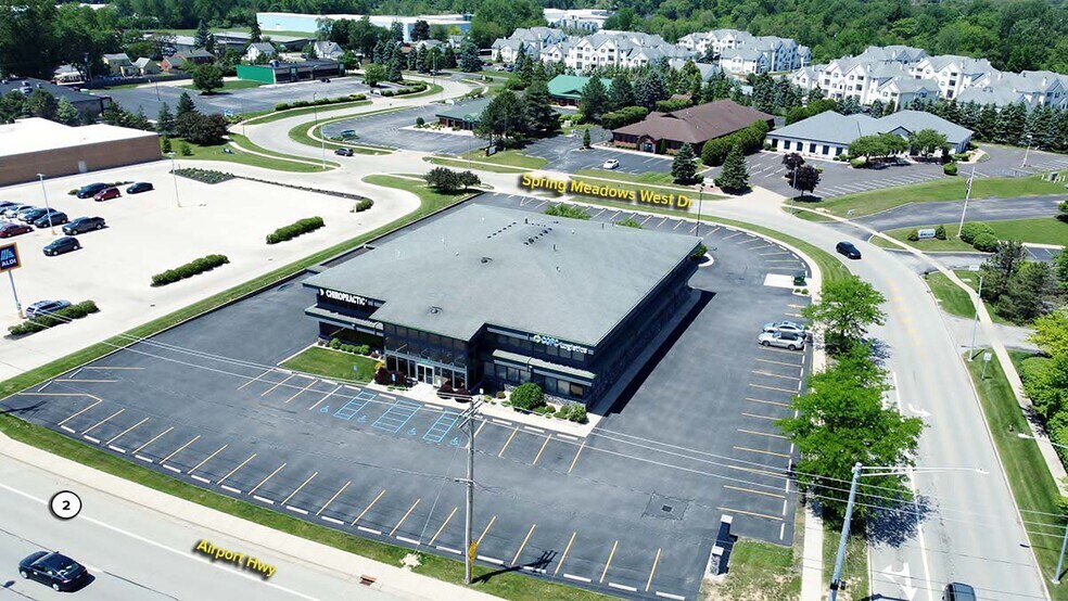 7015 Spring Meadows Dr W, Holland, OH à vendre - Photo du bâtiment - Image 3 de 12